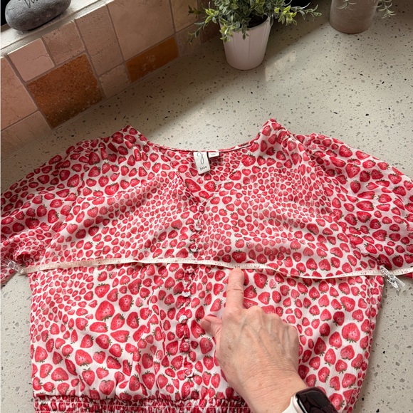 Joie Strawberries Patterned Blouse XS - Picture 4 of 4